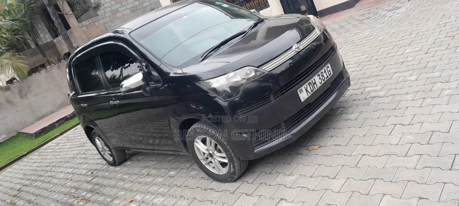 Toyota Spade 2015 Black
