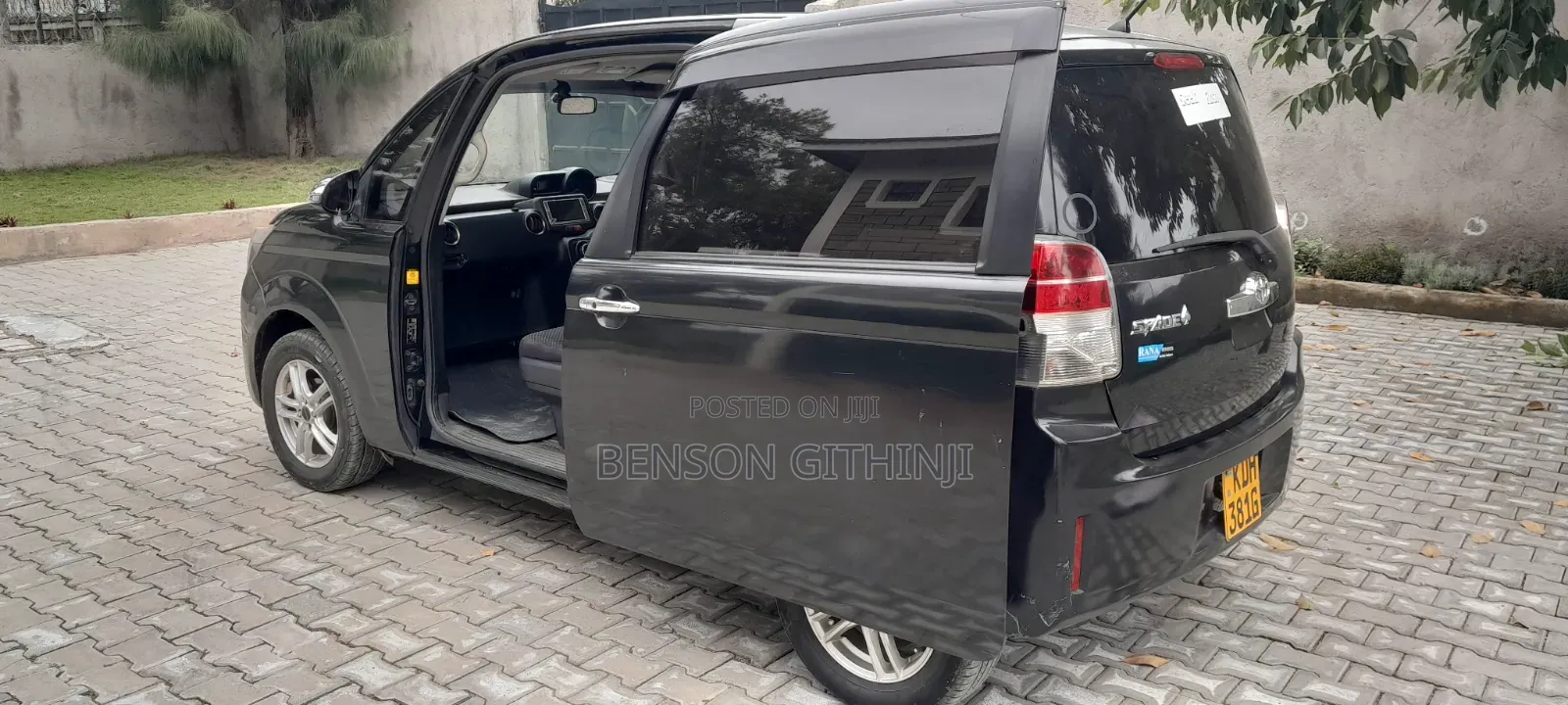Toyota Spade 2015 Black