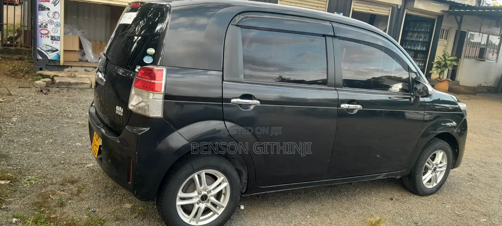 Toyota Spade 2015 Black
