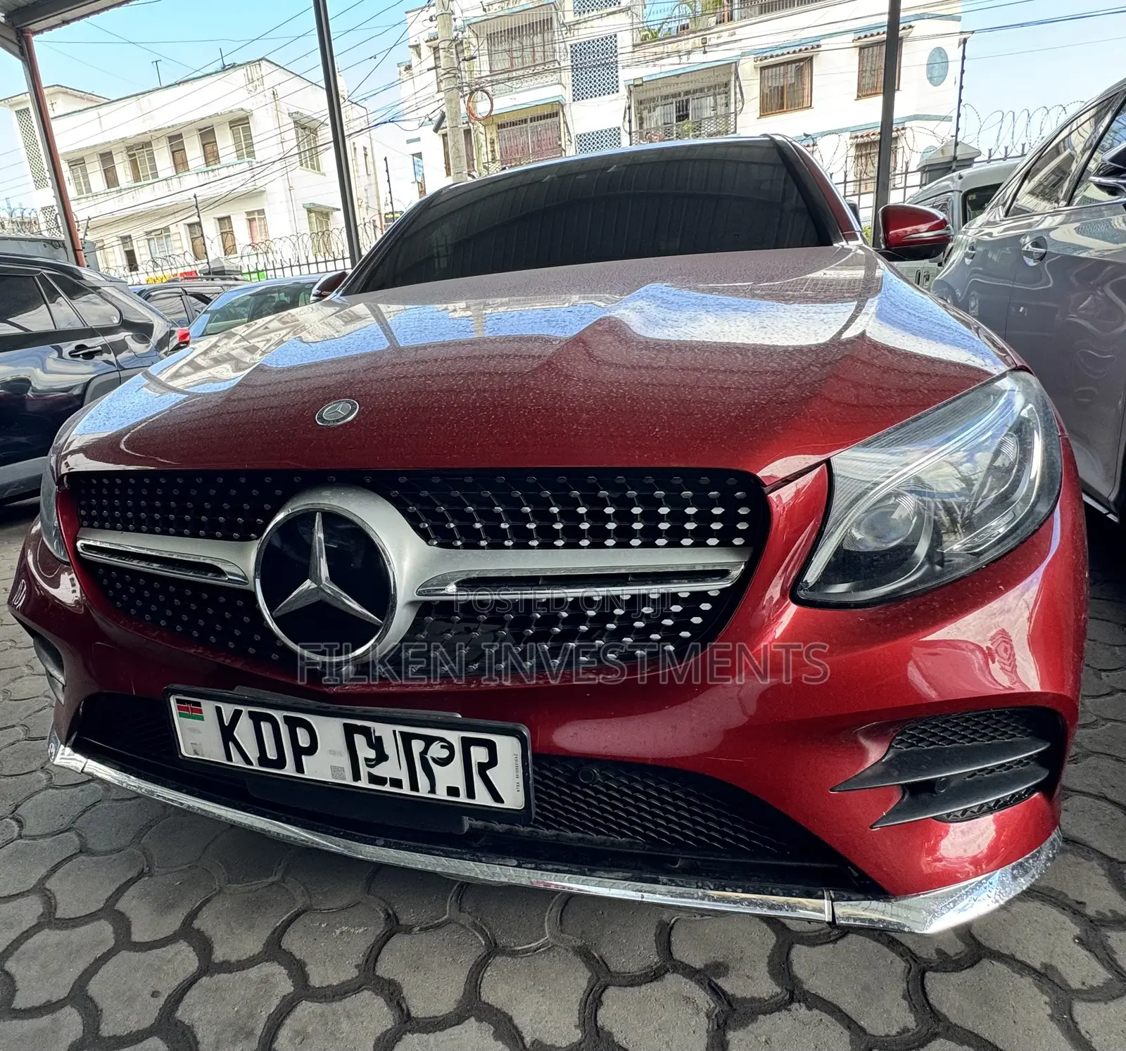 Mercedes-Benz GLC-Class GLC250 Sport Utility 4-Door (2.0L, 4cyl Turbo)