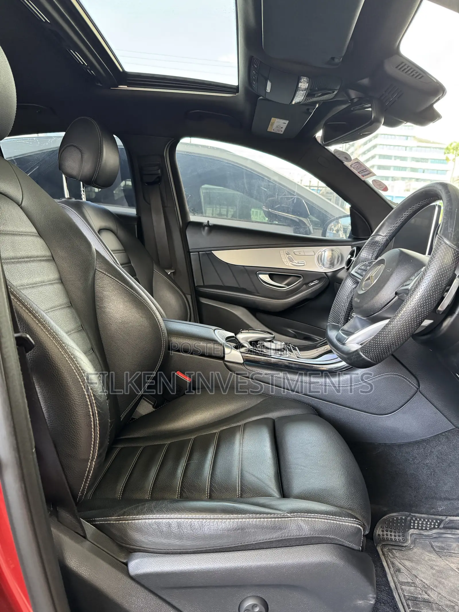 Mercedes-Benz GLC-Class GLC250 Sport Utility 4-Door (2.0L, 4cyl Turbo)