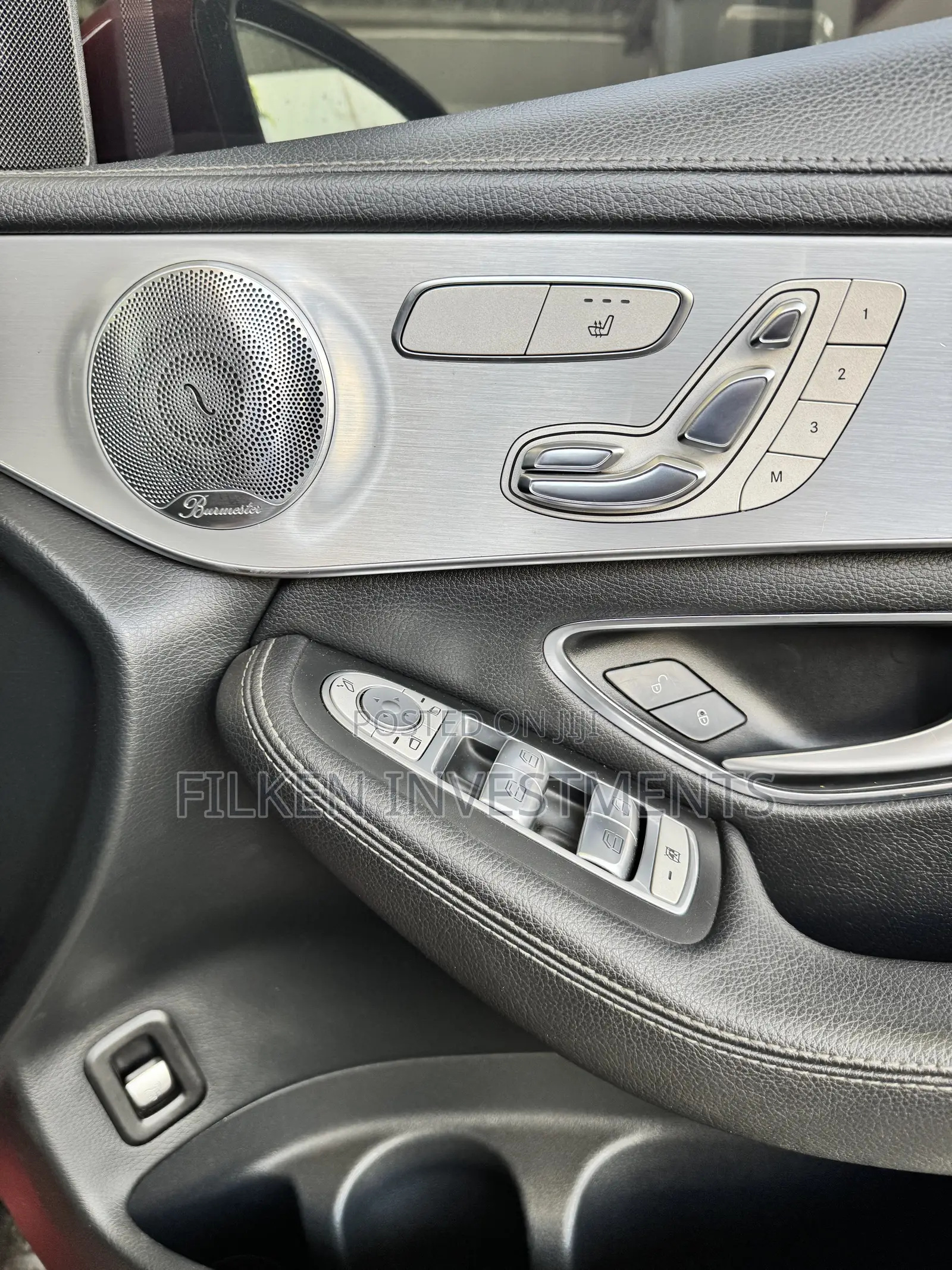 Mercedes-Benz GLC-Class GLC250 Sport Utility 4-Door (2.0L, 4cyl Turbo)