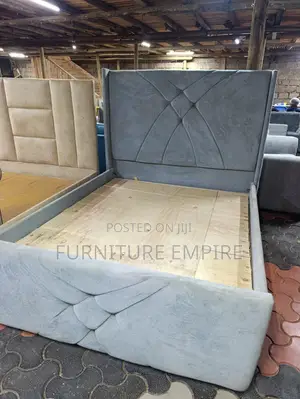 4x6 Grey Chester Bed Tufted Frame