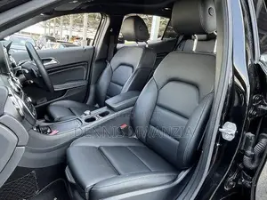 Mercedes-Benz GLA-Class 2019 Black