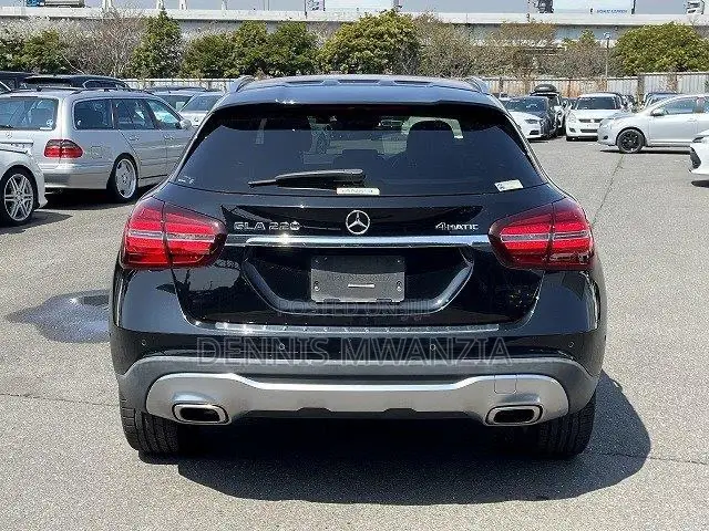 Mercedes-Benz GLA-Class 2019 Black