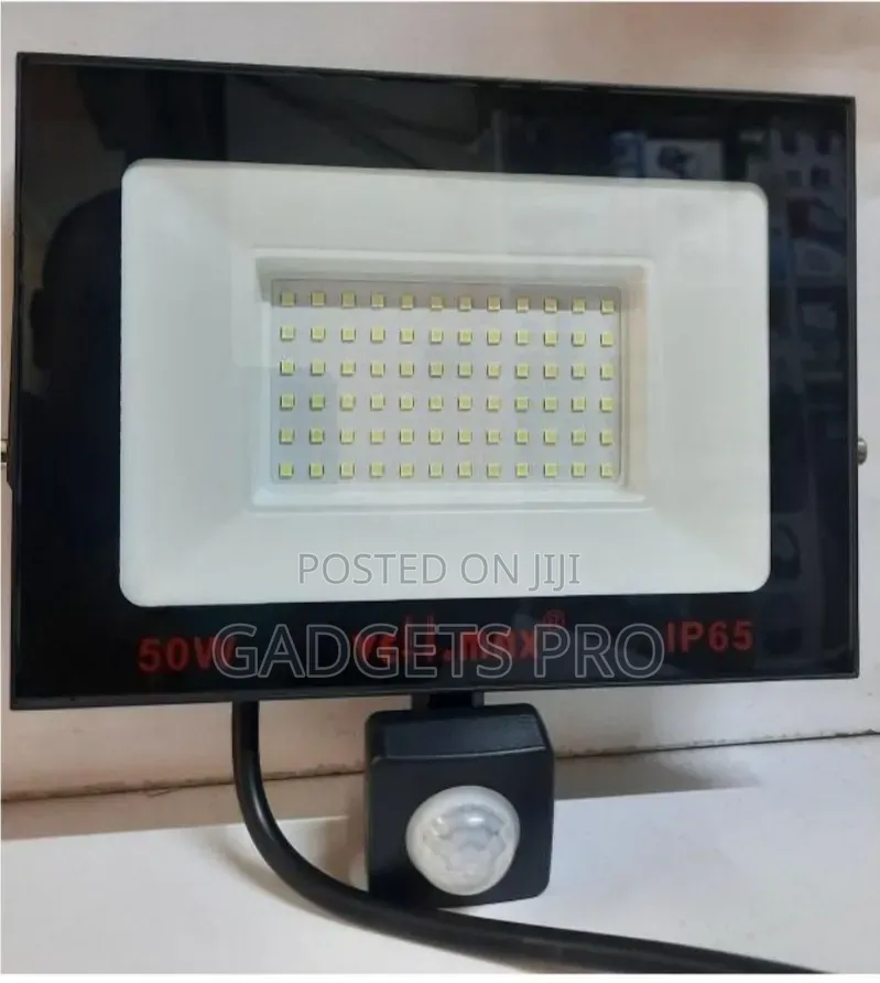 Velmax Floodlights With *Sensor*
