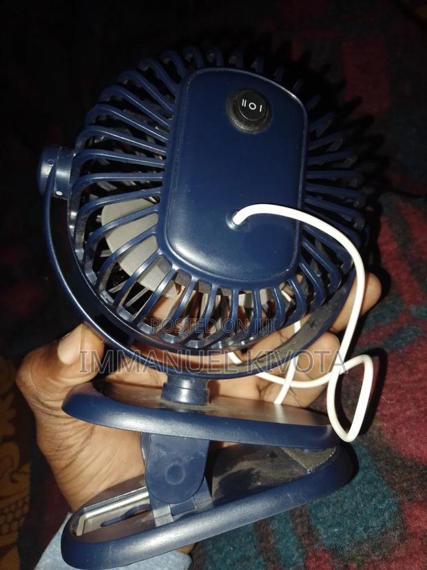 Quick Sale! Portable Rechargeable Mini Fan - thumbnail 3