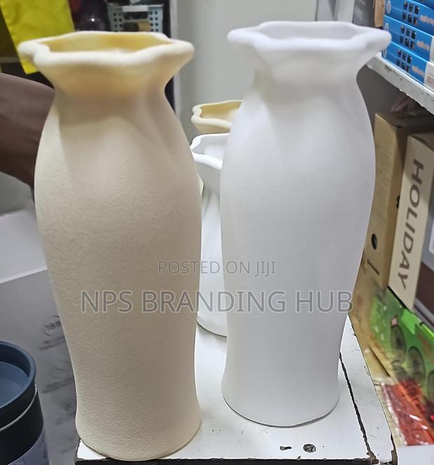 Plastic Long Nordic Style Vase (Hbc - thumbnail 2