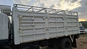 Isuzu Fvr90/FTR/FSR Body