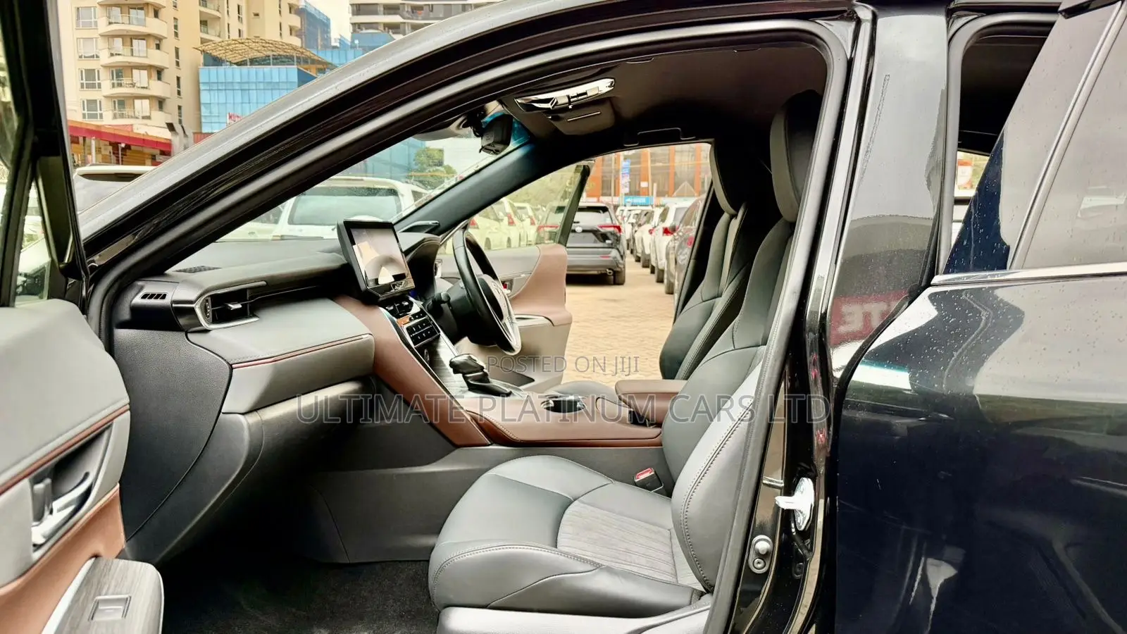 Toyota Harrier 2.5 Hybrid 4WD 2020 Black