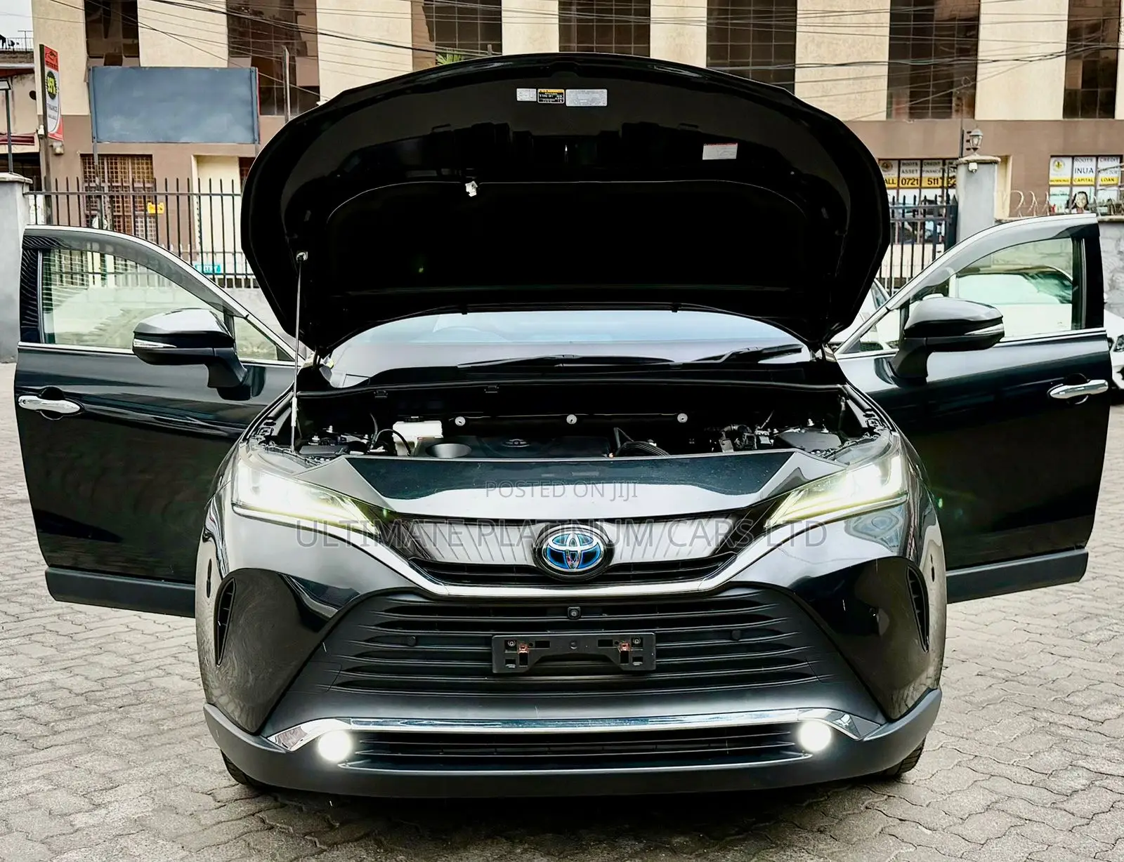 Toyota Harrier 2.5 Hybrid 4WD 2020 Black
