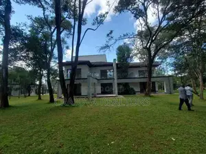 5bdrm House in Hardy for sale