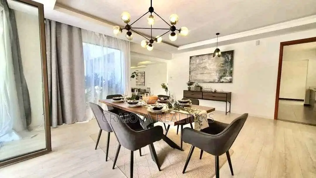 5bdrm House in Hardy for sale
