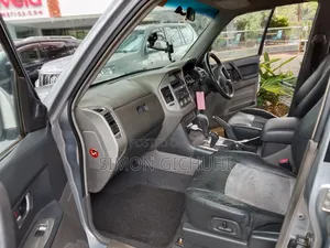 Mitsubishi Pajero 2002 Silver