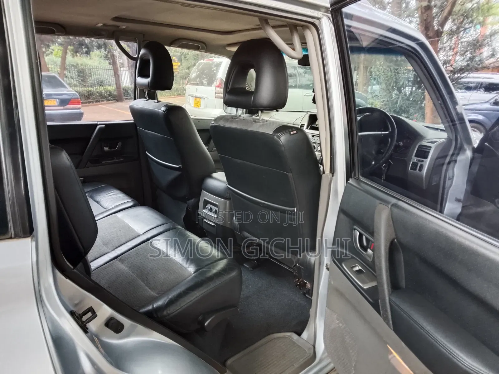 Mitsubishi Pajero 2002 Silver