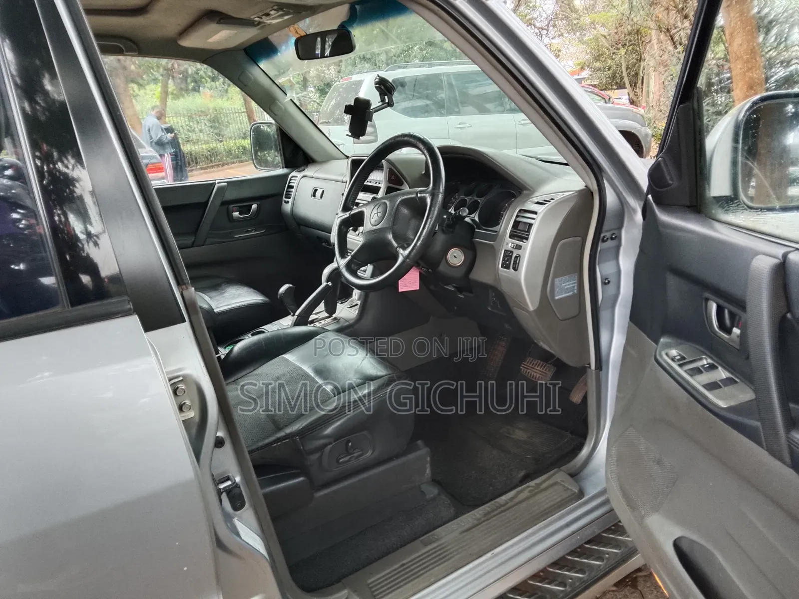 Mitsubishi Pajero 2002 Silver