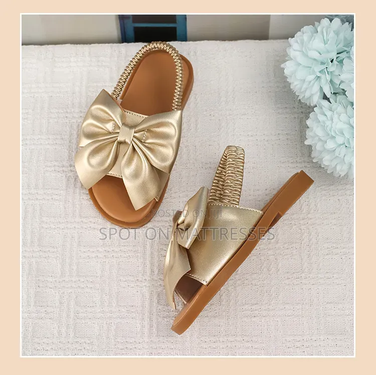 Now Available! Girls' Sandals in Sizes 21-37. Nationwide Delivery.
