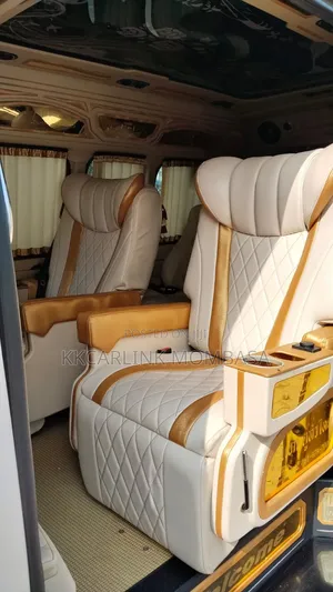 Toyota HiAce 2019 Silver
