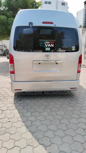 Toyota HiAce 2019 Silver