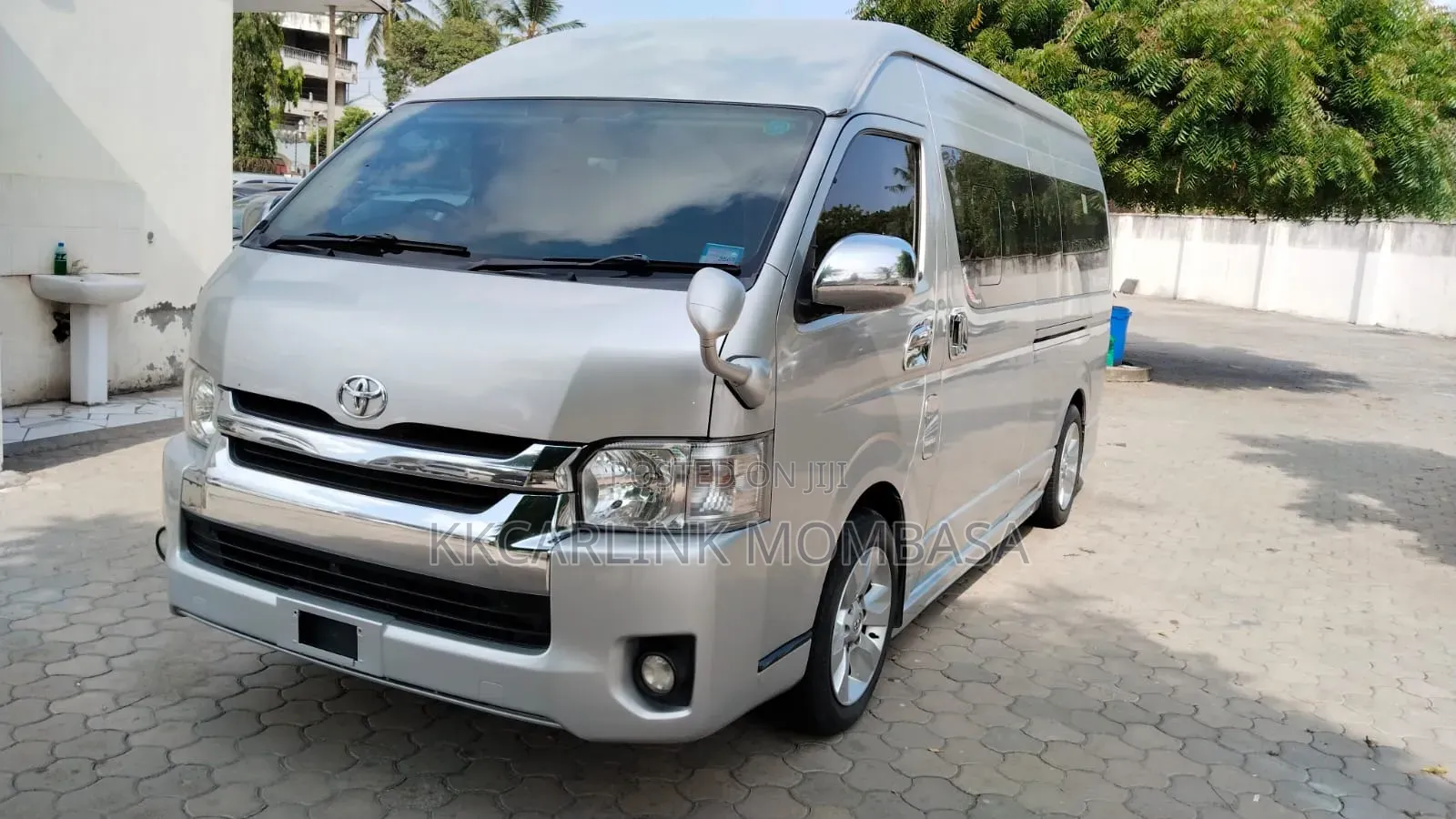 Toyota HiAce 2019 Silver