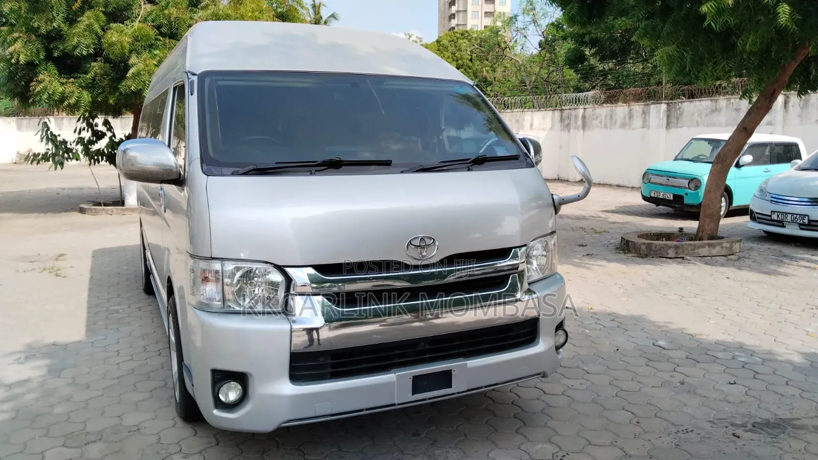 Toyota HiAce 2019 Silver