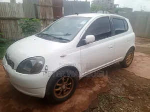 Toyota Vitz 2003 White