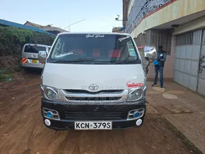 Toyota HiAce 2008 White