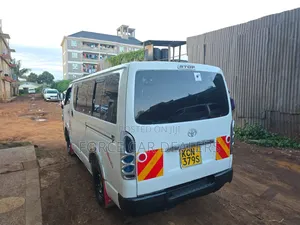 Toyota HiAce 2008 White