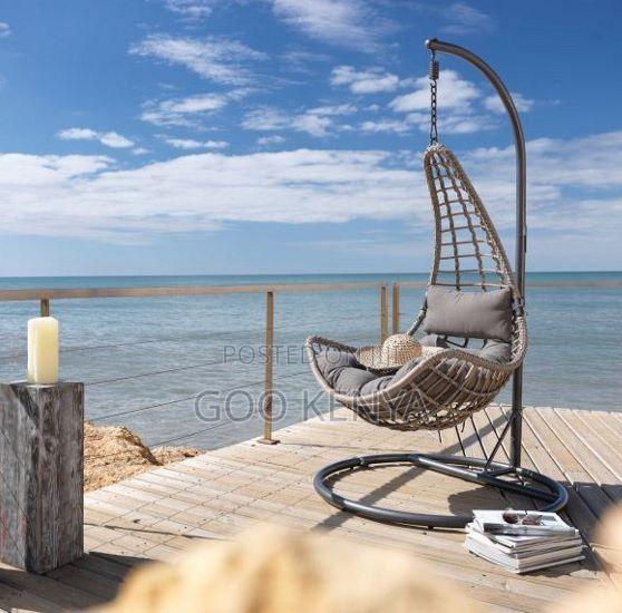 Outdoor Chair; Elegant Egg Shaped Rattan Lounge Chair