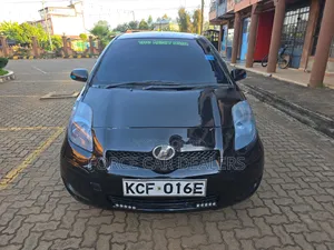 Toyota Vitz 2009 Black