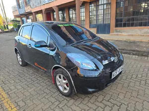 Toyota Vitz 2009 Black