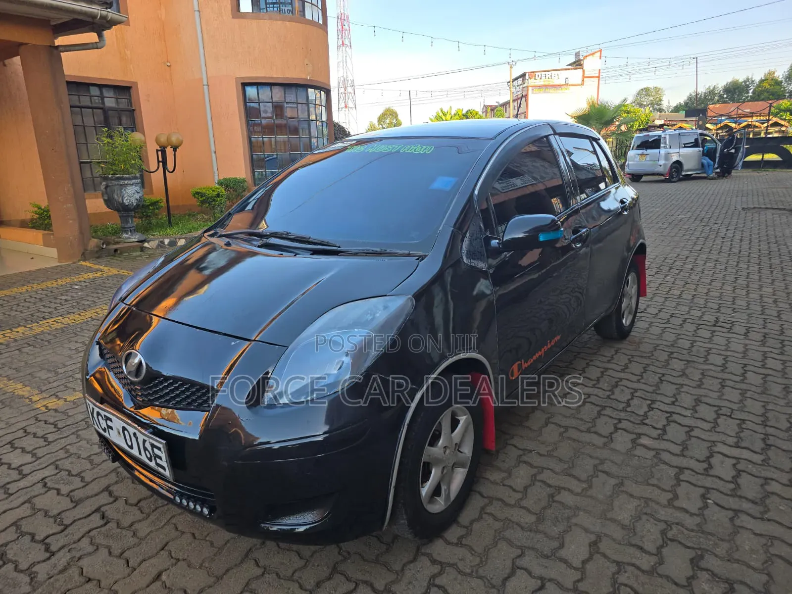 Toyota Vitz 2009 Black