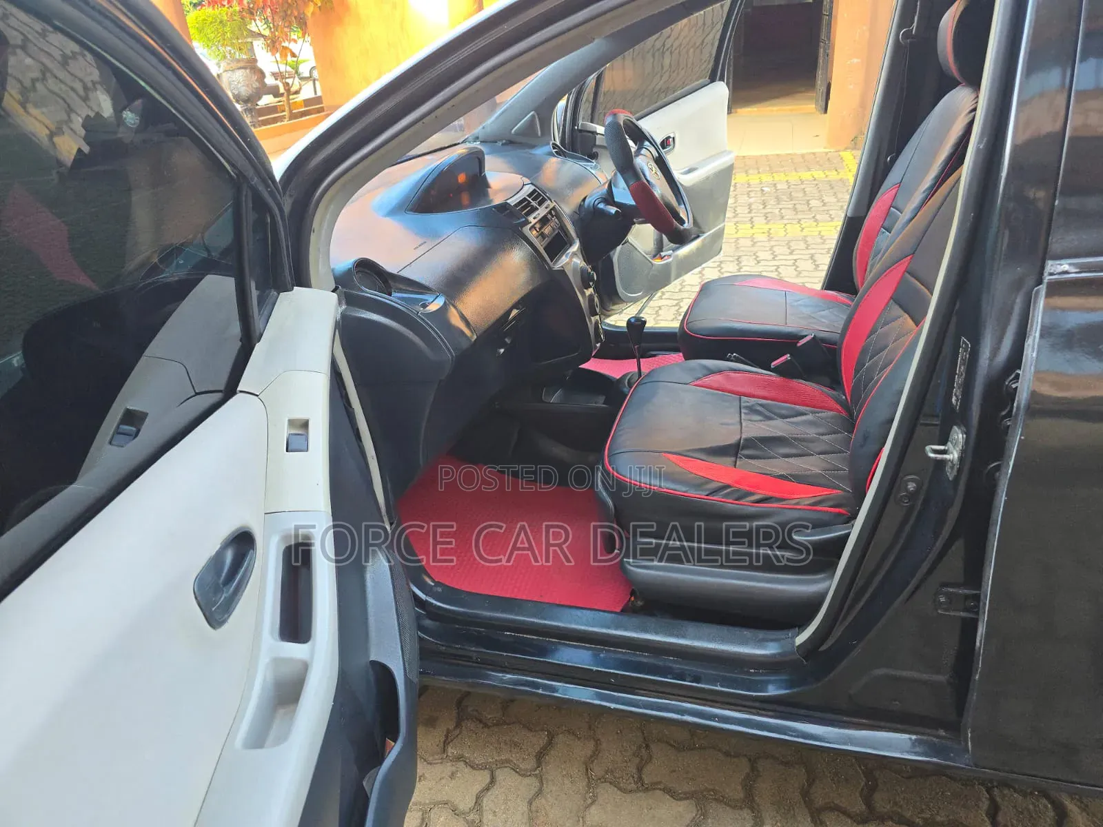 Toyota Vitz 2009 Black