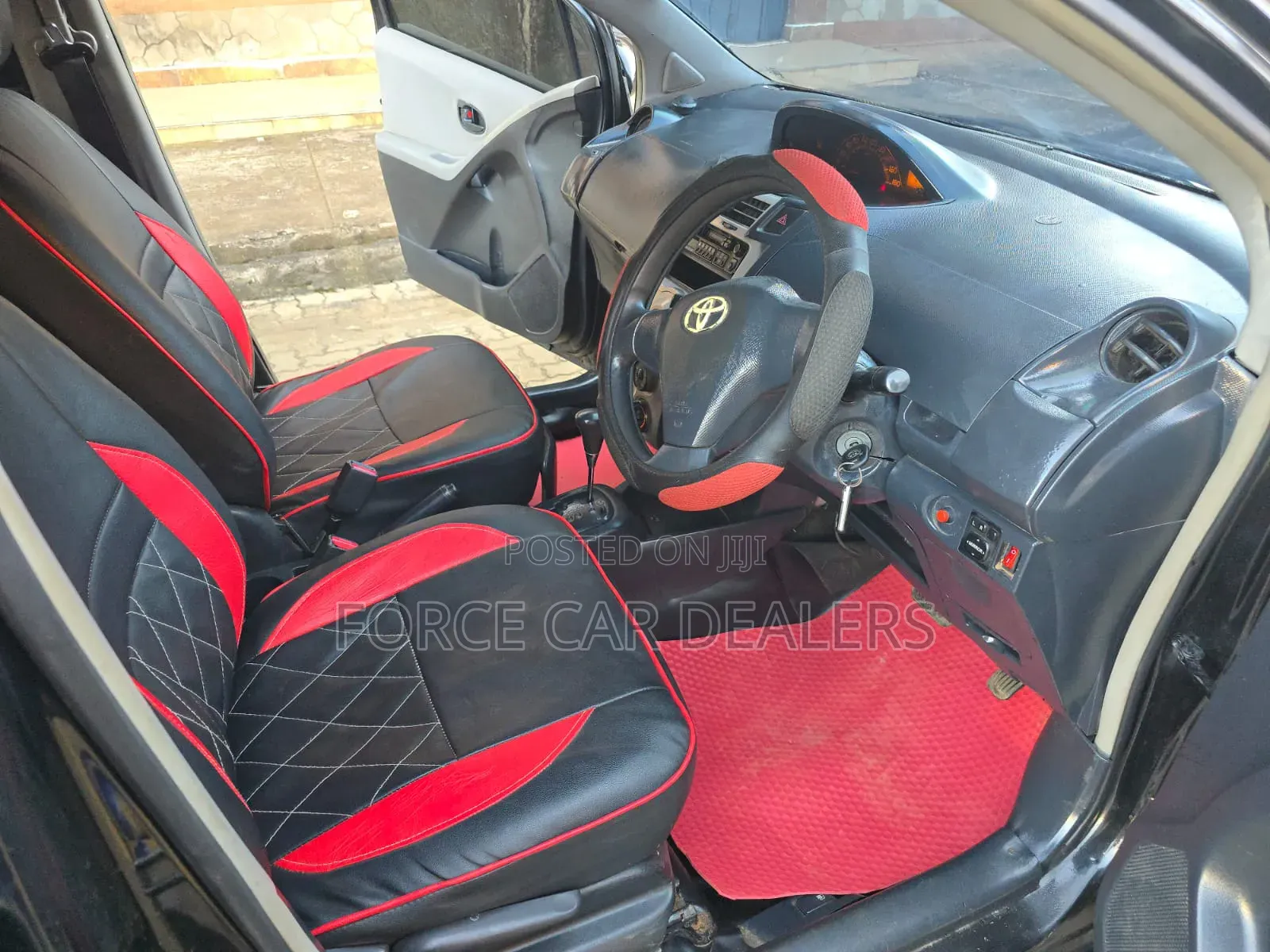 Toyota Vitz 2009 Black