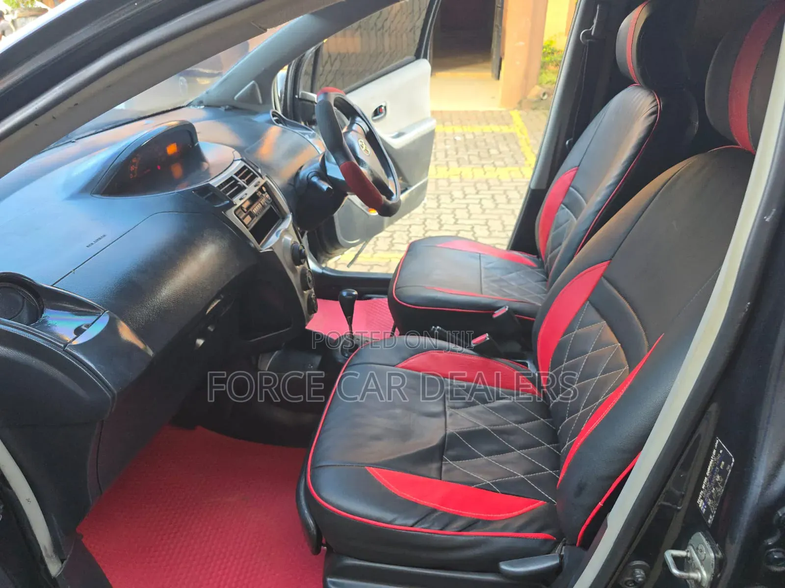 Toyota Vitz 2009 Black