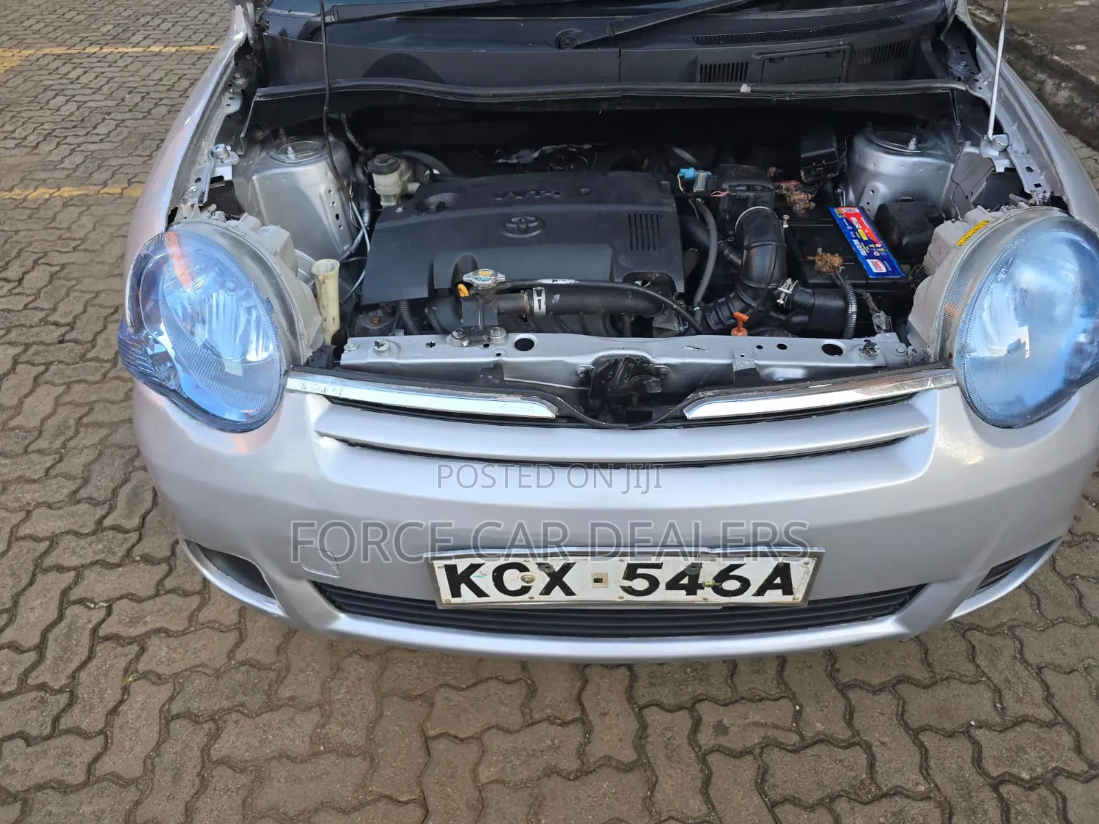 Toyota Sienta 2014 Silver