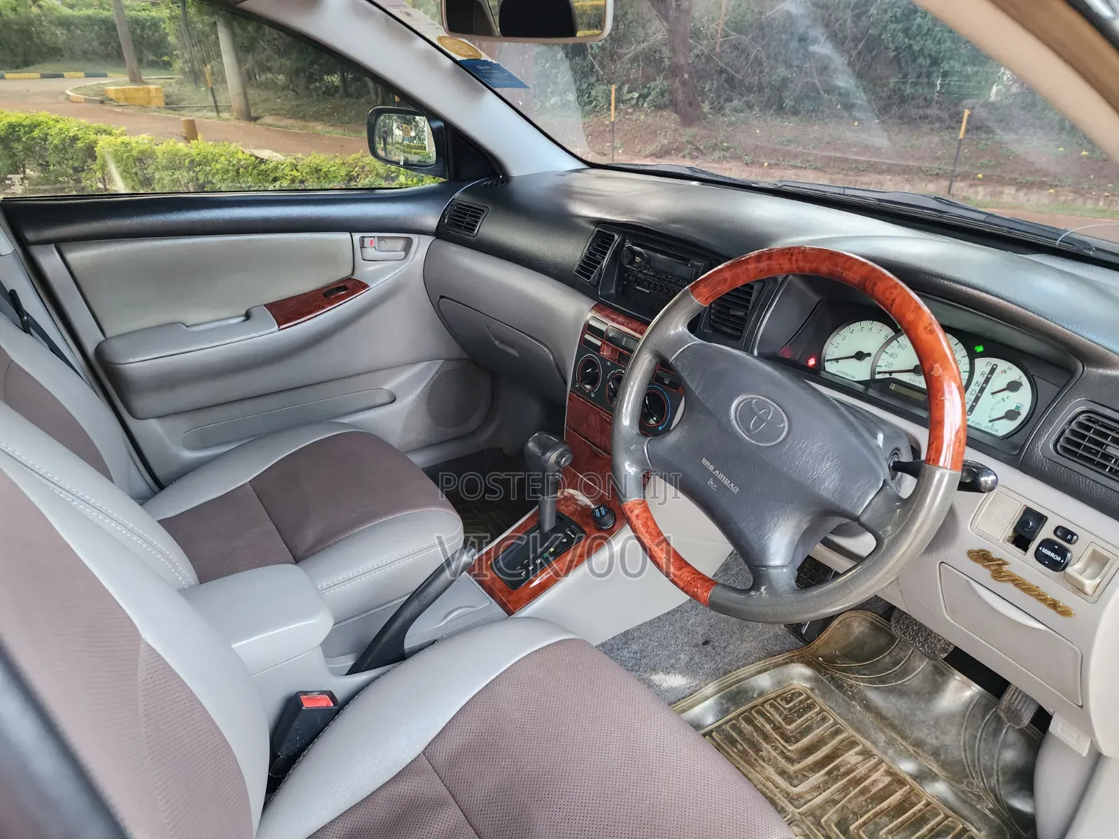 Toyota Corolla 2002 Silver