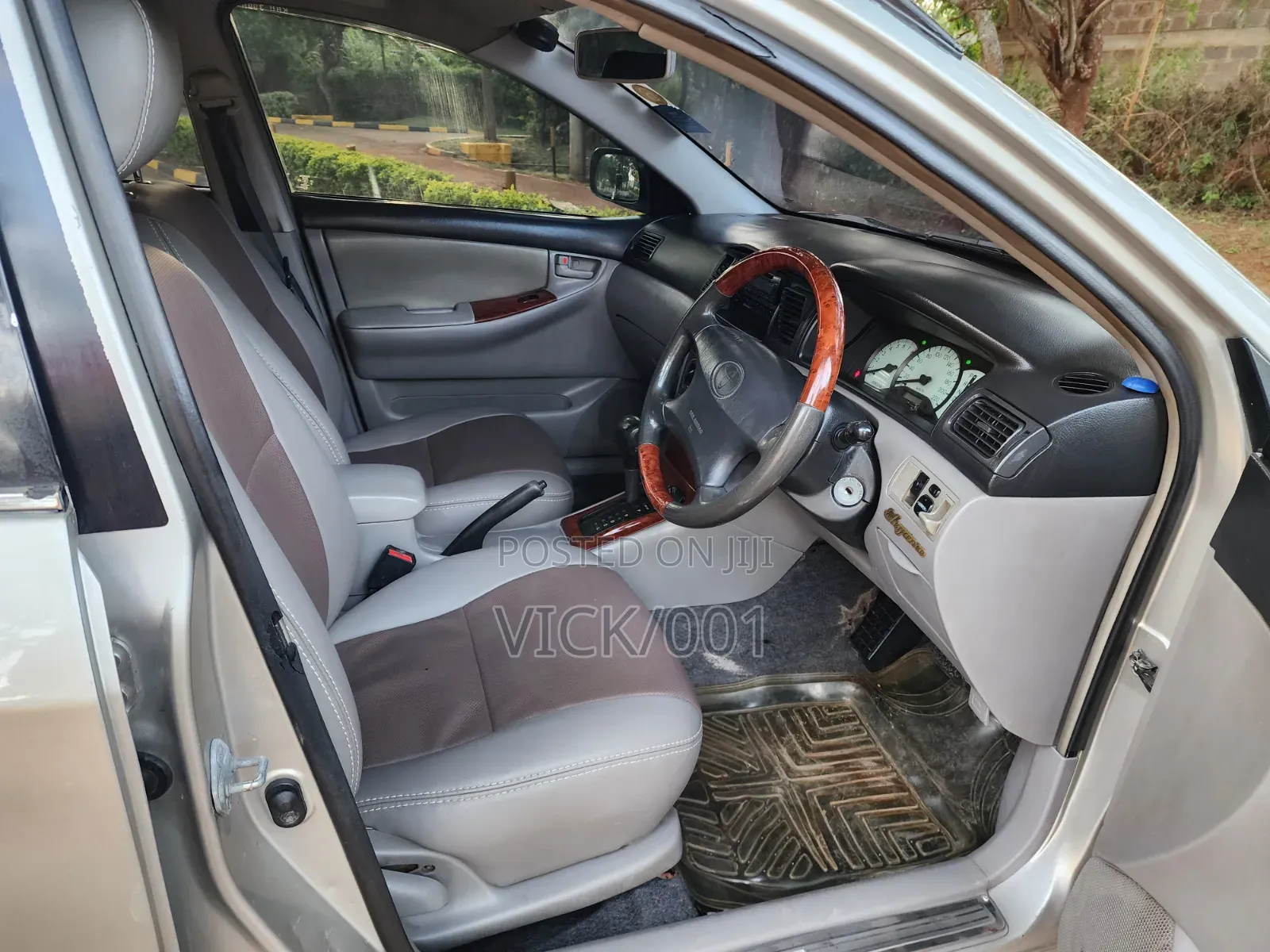 Toyota Corolla 2002 Silver