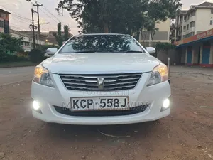 Toyota Premio 2010 White