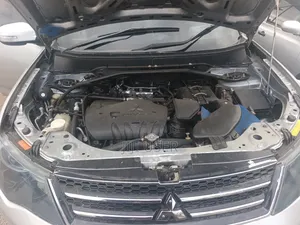 Mitsubishi Outlander 2011 Silver