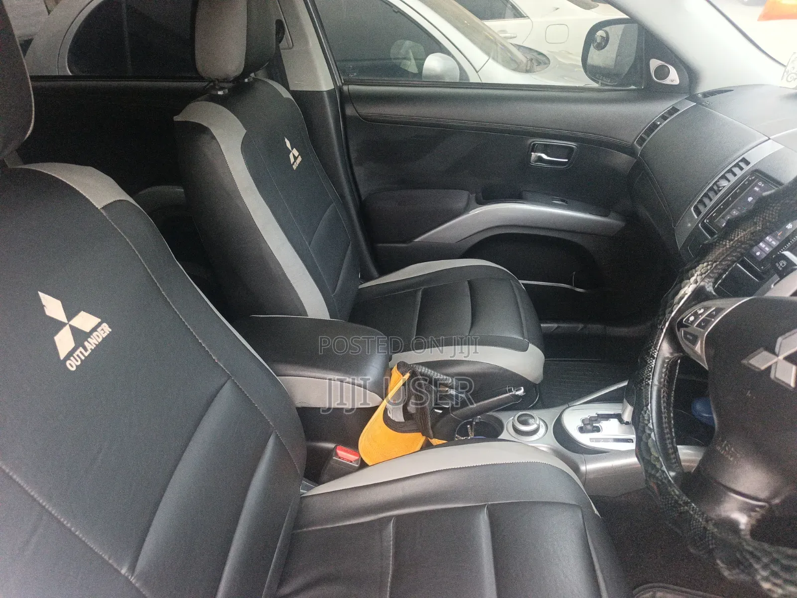 Mitsubishi Outlander 2011 Silver