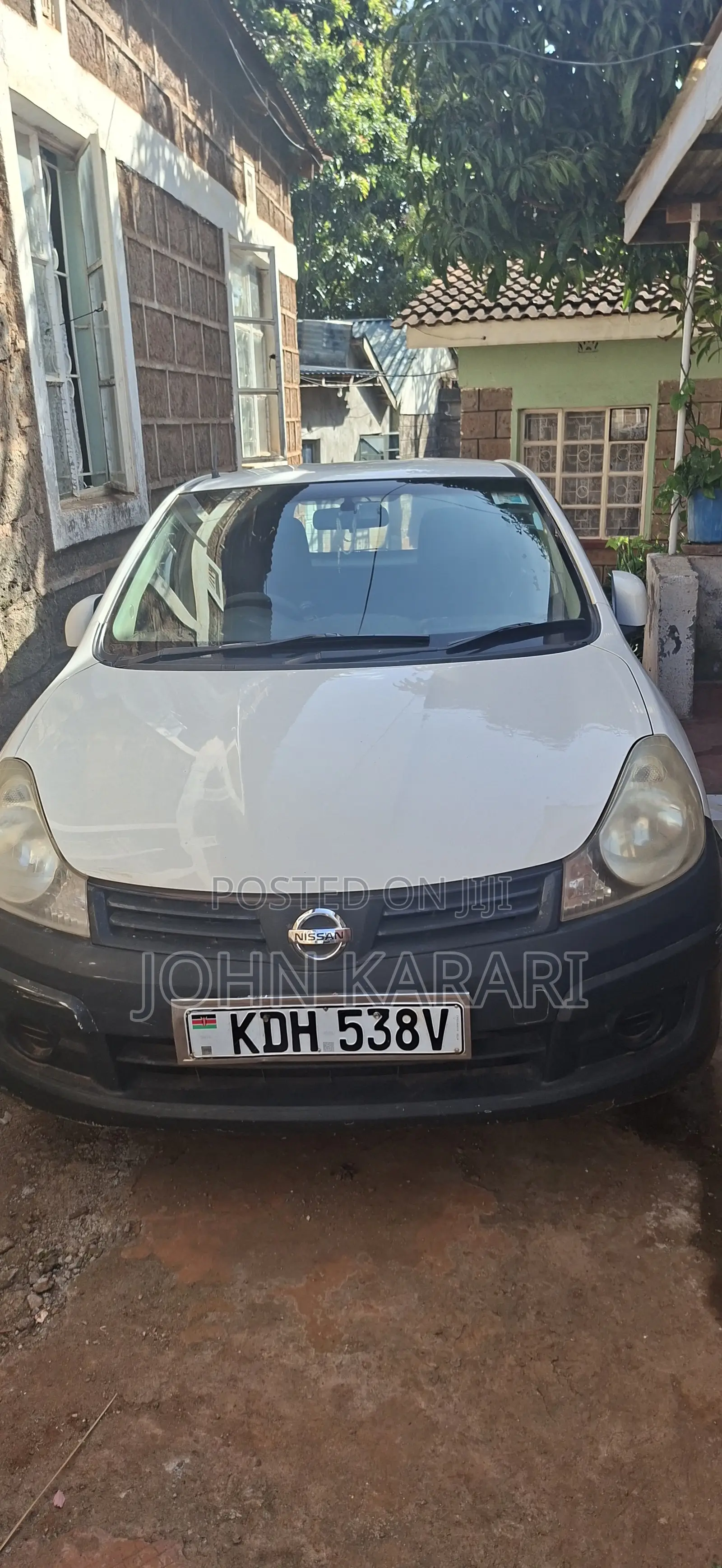Nissan Advan 2015 White