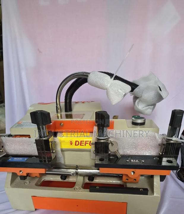 Defu Key Cutting Machine 100e1