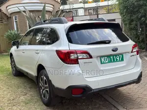 Subaru Outback 2018 White