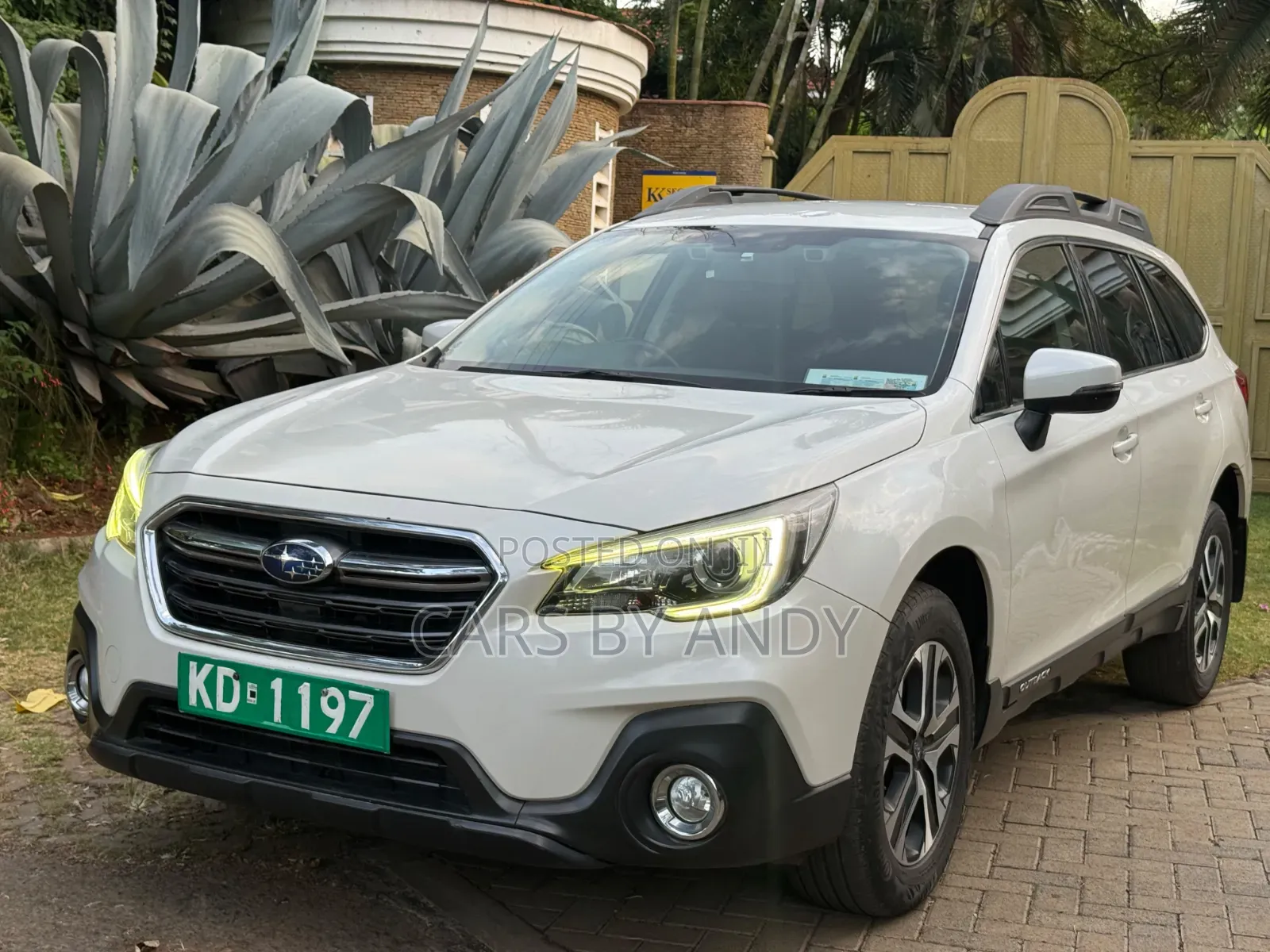 Subaru Outback 2018 White