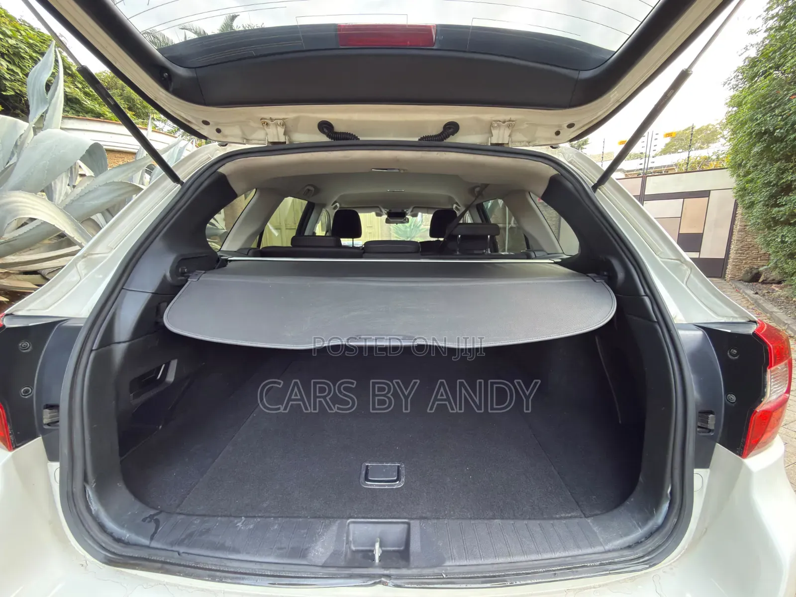 Subaru Outback 2018 White