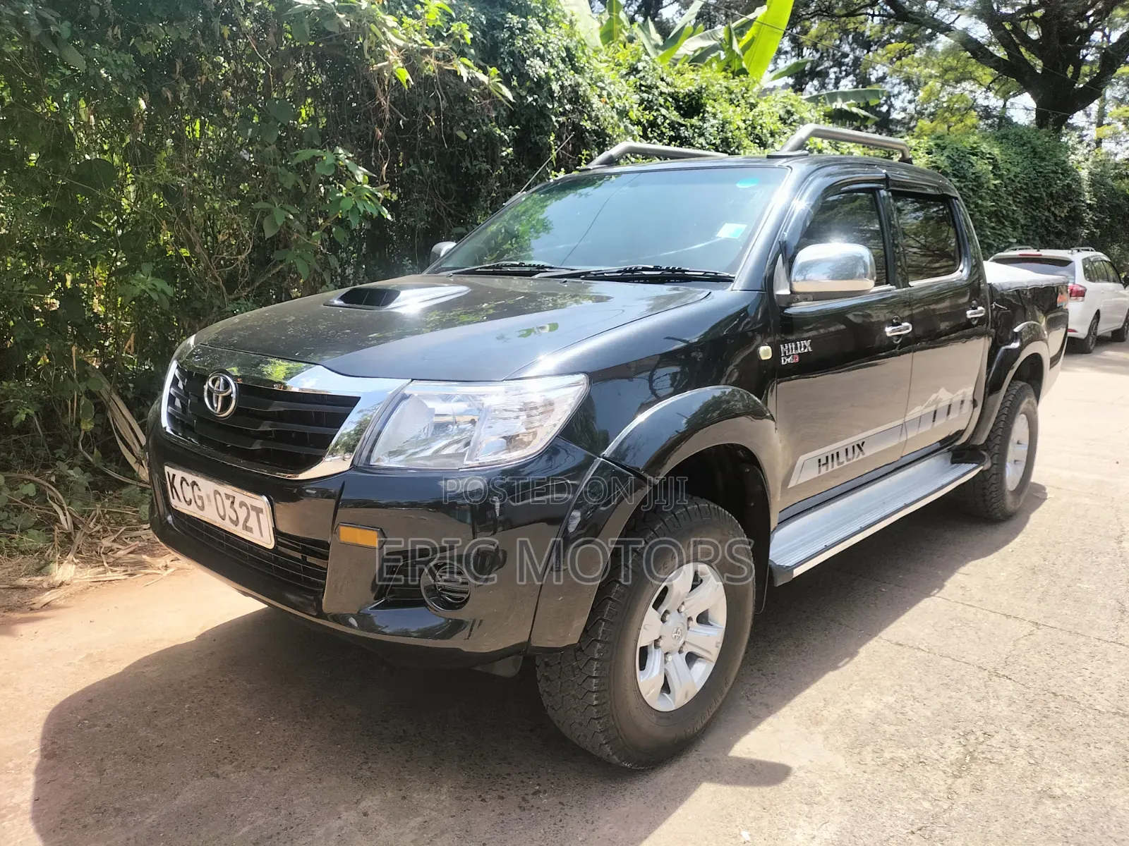 Toyota Hilux 2010 Black