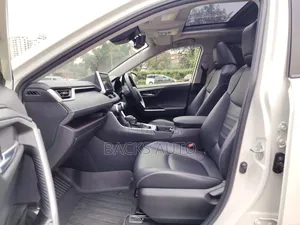 Toyota RAV4 2019 White