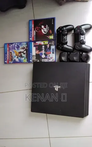 Ps4 Pro 825gb