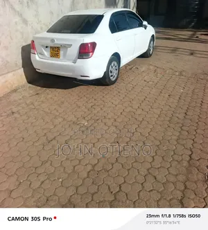 Toyota Axio 2007 White